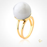 Gold Ring with Porcelain